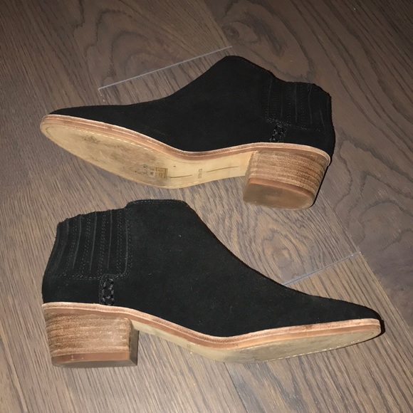 Like new Dolce Vita booties - Picture 4 of 4